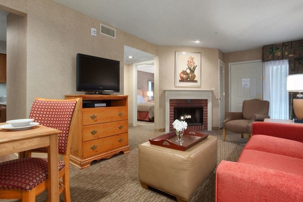 Homewood Suites By Hilton Indianapolis At The Crossing Habitación foto